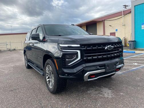 2025 Chevrolet Suburban 4WD Z71