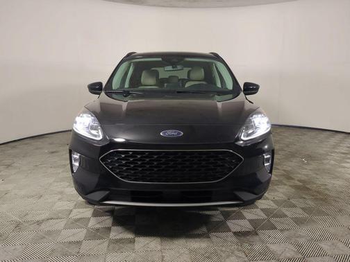 Black Metallic 2022 Ford Escape Titanium