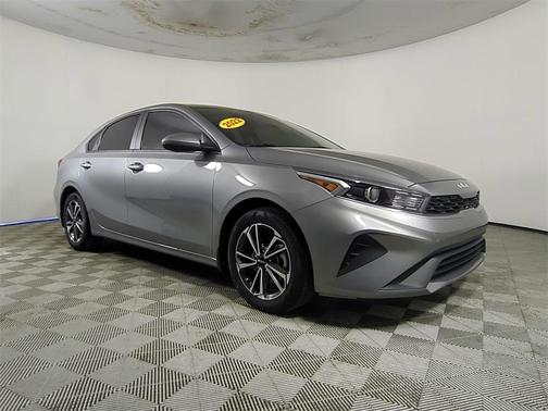 2022 Kia Forte LXS