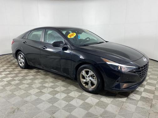 2021 Hyundai ELANTRA SE
