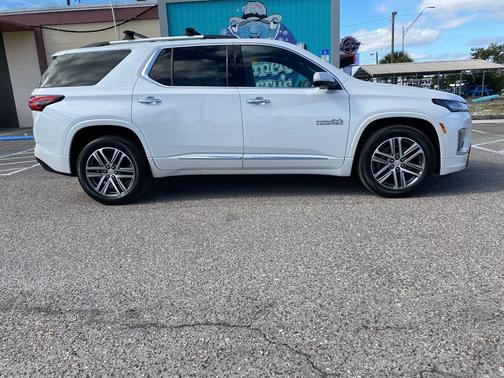 2023 Chevrolet Traverse High Country