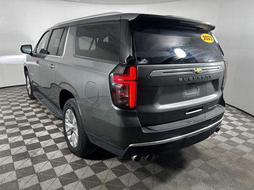 2023 Chevrolet Suburban Premier