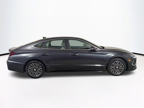 2023 Hyundai SONATA Hybrid SE