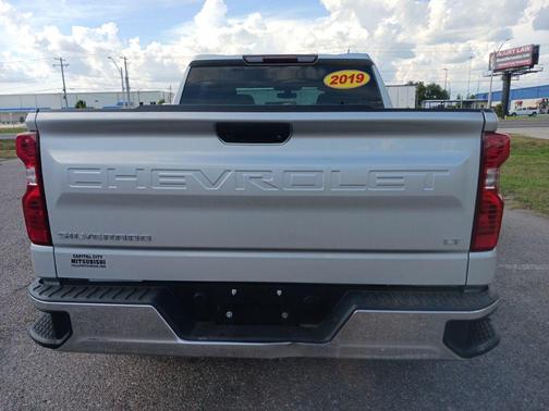 Silver Ice Metallic 2019 Chevrolet Silverado 1500 LT