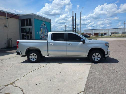 Silver Ice Metallic 2019 Chevrolet Silverado 1500 LT