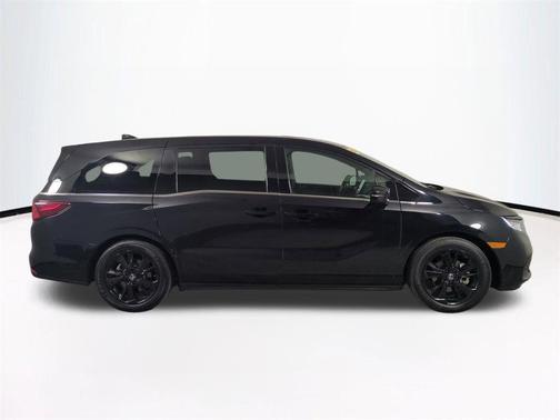 Crystal Black Pearl 2024 Honda Odyssey Sport