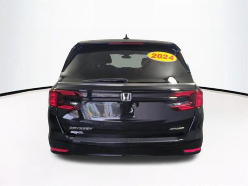Crystal Black Pearl 2024 Honda Odyssey Sport