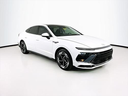 2025 Hyundai SONATA SEL