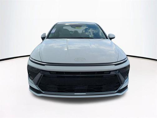 2026 Hyundai SONATA Hybrid Base