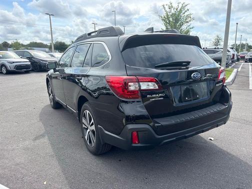 Black 2019 Subaru Outback 2.5i Limited