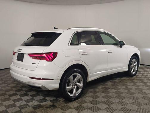 2020 Audi Q3 45 Premium