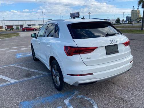 2020 Audi Q3 45 Premium