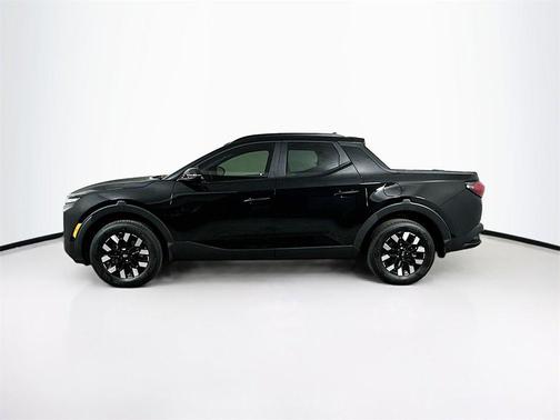2025 Hyundai SANTA CRUZ SEL Activity