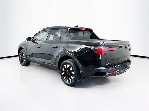 2025 Hyundai SANTA CRUZ SEL Activity