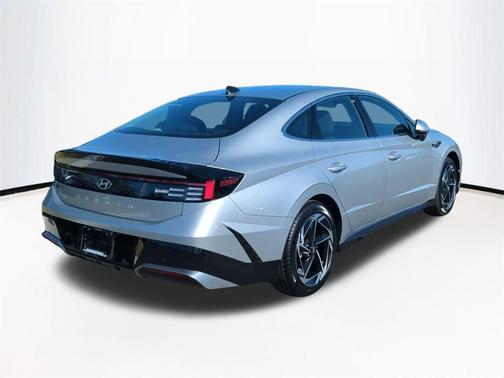 2026 Hyundai SONATA SEL