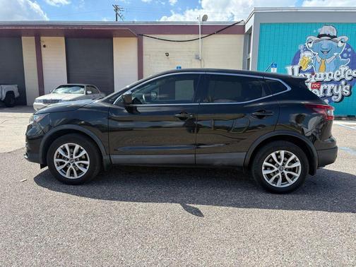 2020 Nissan Rogue Sport S