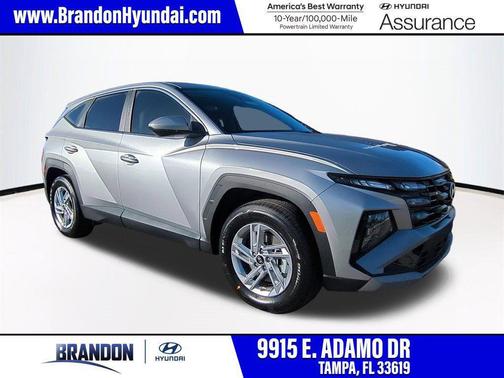 Shimmering Silver 2026 Hyundai TUCSON SE