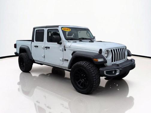 Bright White Clearcoat 2023 Jeep Gladiator Sport S