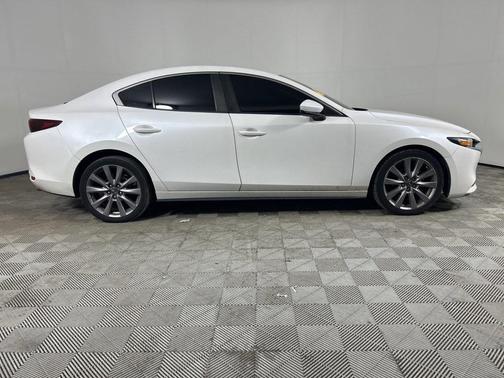 2022 Mazda Mazda3 FWD w/Select Package