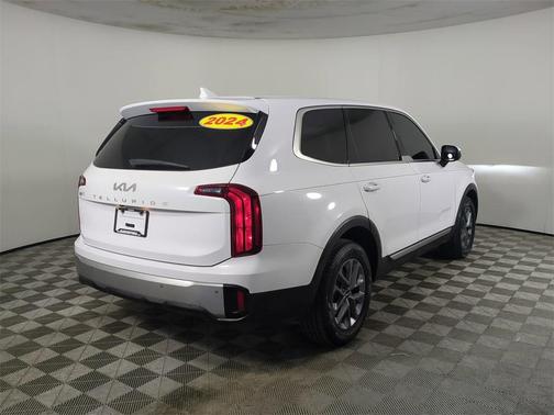 2024 Kia Telluride LX