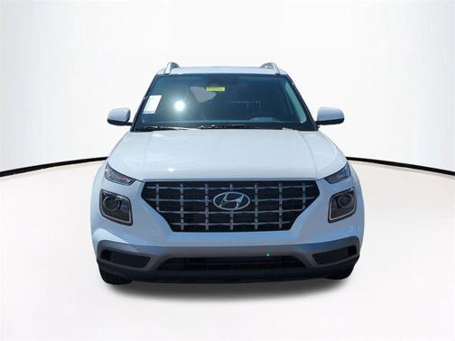 Lunar White 2026 Hyundai VENUE SEL