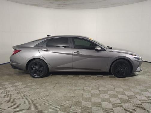 2023 Hyundai ELANTRA HEV Blue