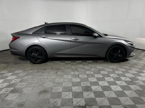 2023 Hyundai ELANTRA HEV Blue