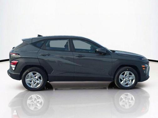 Gray 2027 Hyundai KONA SE