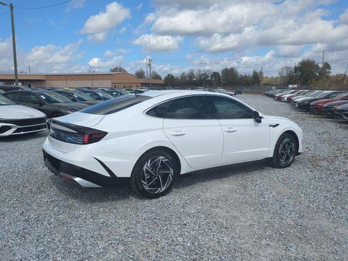 2026 Hyundai SONATA SEL