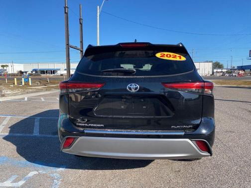 2021 Toyota Highlander Platinum