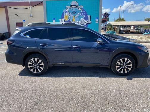 2023 Subaru Outback Touring XT