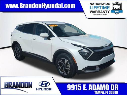 Snow White Pearl 2023 Kia Sportage LX