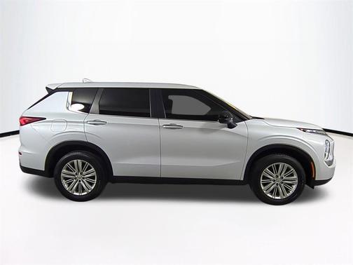 2024 Mitsubishi Outlander ES 2.5 2WD
