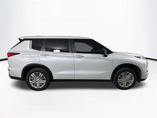 2024 Mitsubishi Outlander ES 2.5 2WD