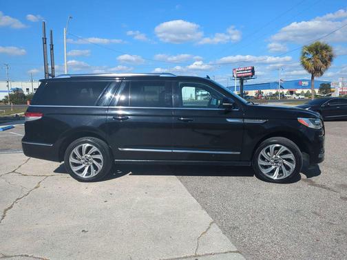 2023 Lincoln Navigator Reserve