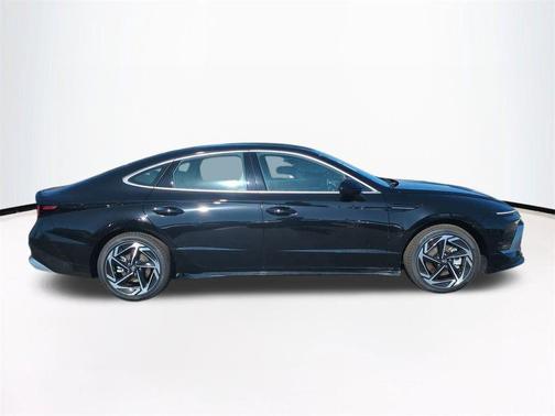 2026 Hyundai SONATA SEL