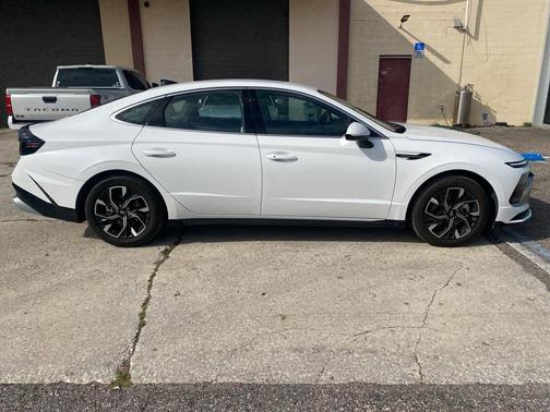 2024 Hyundai SONATA SEL