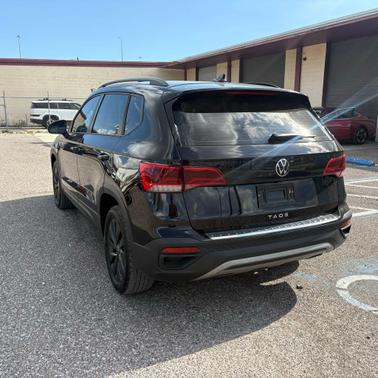 Deep Black 2024 Volkswagen Taos 1.5T S