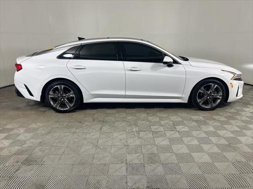 2022 Kia K5 EX