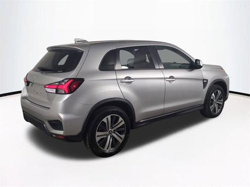 Alloy Silver Metallic 2024 Mitsubishi Outlander Sport 2.0 ES