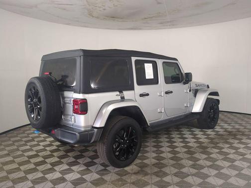 2022 Jeep Wrangler Unlimited 4xe Sahara