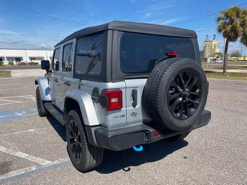 2022 Jeep Wrangler Unlimited 4xe Sahara