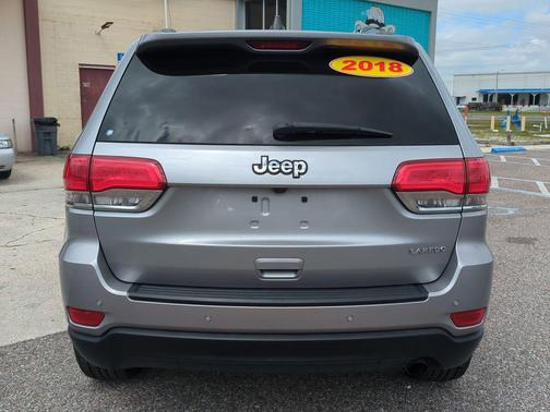 2018 Jeep Grand Cherokee Laredo E