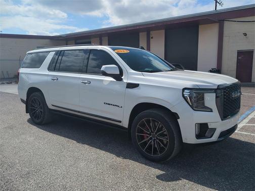 2023 GMC Yukon XL Denali Ultimate