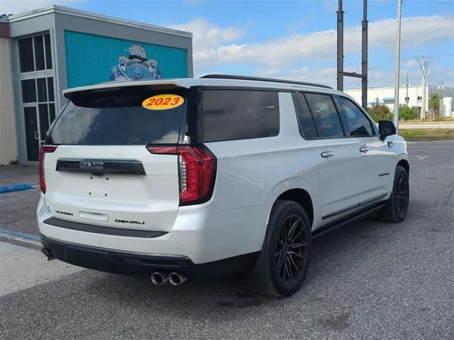 2023 GMC Yukon XL Denali Ultimate