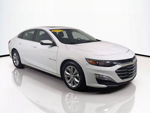 Summit White 2024 Chevrolet Malibu FWD 1LT