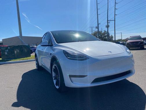 2021 Tesla Model Y Long Range Dual Motor All-Wheel Drive
