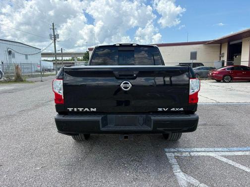 Super Black 2020 Nissan Titan SV