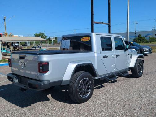 Silver Zynith Clearcoat 2022 Jeep Gladiator Overland