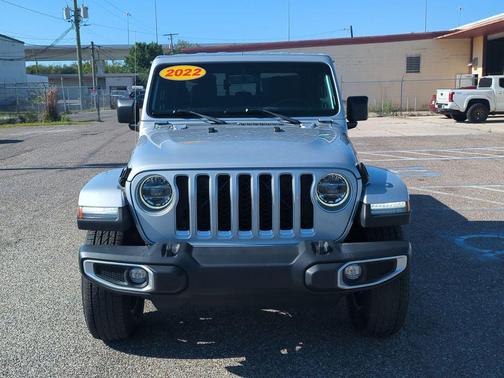 Silver Zynith Clearcoat 2022 Jeep Gladiator Overland